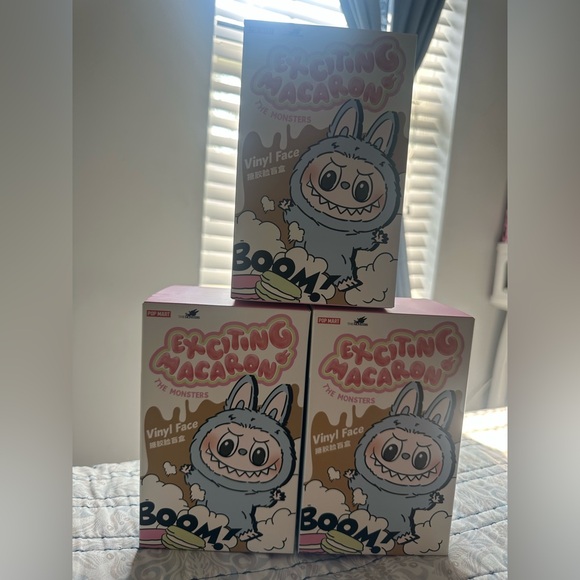 Exciting Macaron Vinyl Unopened (Sesame Bean) - Picture 10 of 11